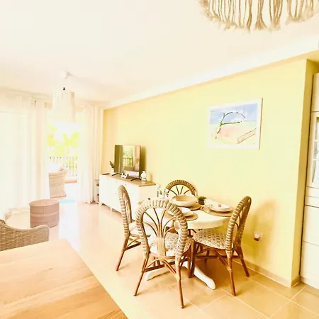 Laderas Del Palmar Luxury Apartment
